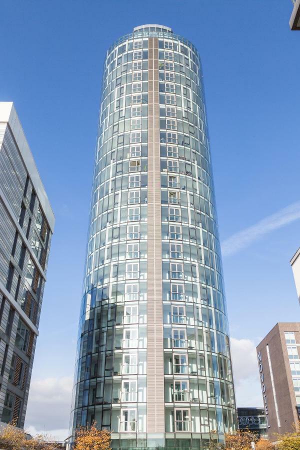 Kew Eye Apartments Brentford London Экстерьер фото